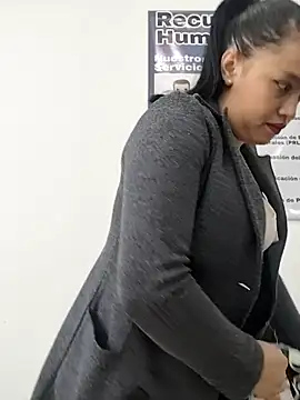 MILA  06 online show from 12/04/25, 12:14