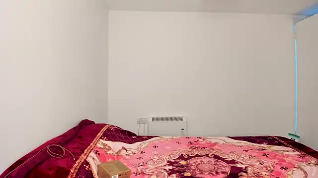 Snapshot of QueenStacyxox chatting on 09/24/25, 08:34 QueenStacyxox online show from 09/24/25, 08:34