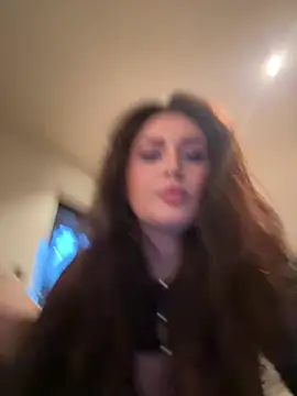 Snapshot of Kristyoff chatting on 05/11/26, 07:33 Kristyoff online show from 05/11/26, 07:33