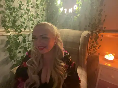 BonnyDesire online show from 11/06/25, 08:10