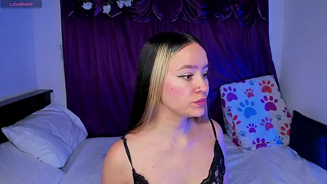 Shairaclark  online show from 05/13/26, 02:53