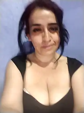 Snapshot of nailylol chatting on 03/26/26, 01:22 nailylol online show from 03/26/26, 01:22