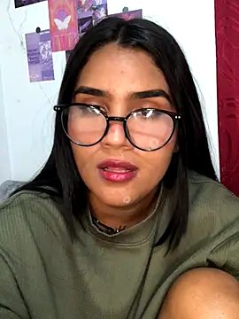 Renata Zoe online show from 11/26/25, 02:01