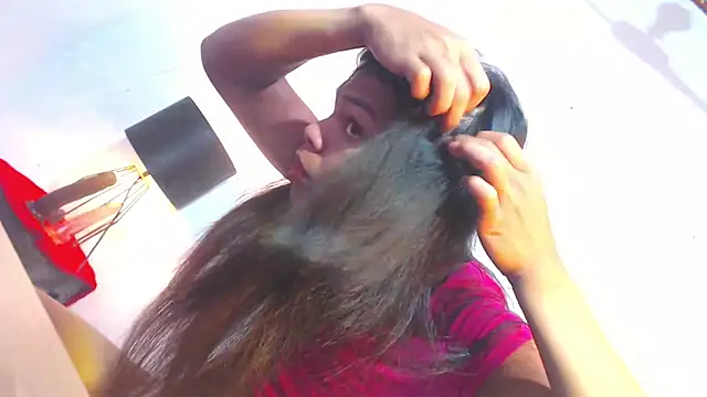 Snapshot of kynthy_bitchy chatting on 12/04/25, 12:42 kynthy bitchy online show from 12/04/25, 12:42