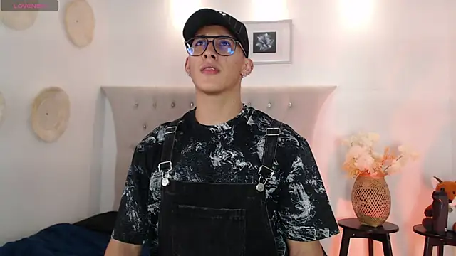 SalvadorFit online show from 09/21/25, 08:32