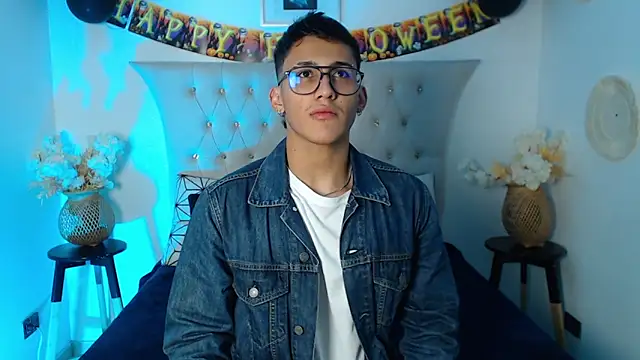 SalvadorFit online show from 10/20/25, 08:31