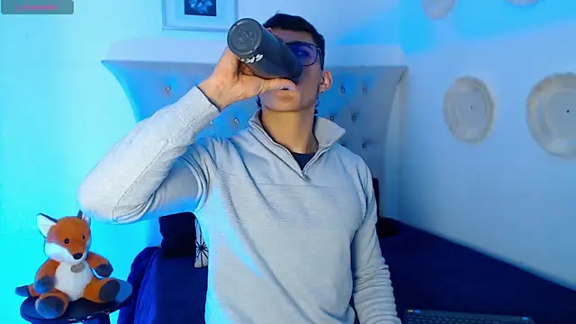 SalvadorFit online show from 11/04/25, 08:41