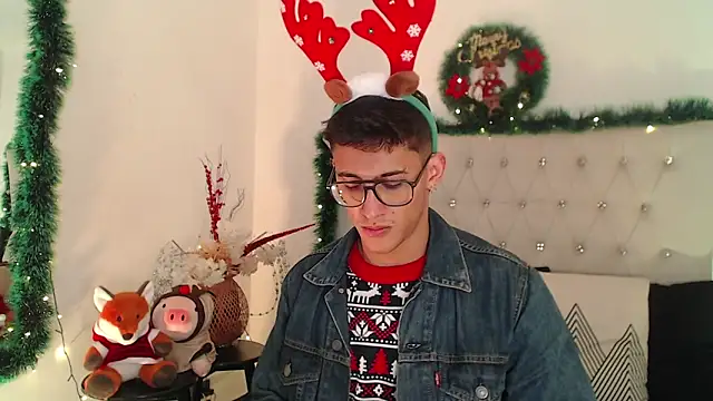 SalvadorFit online show from 12/18/25, 10:16