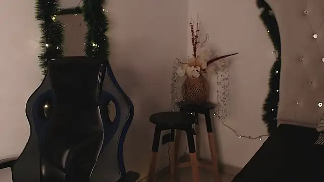 SalvadorFit online show from 12/19/25, 09:11