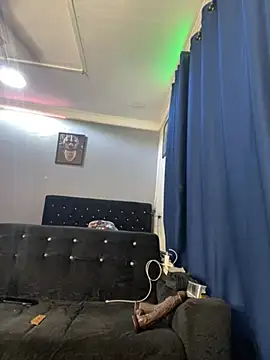 Daavikolovivi online show from 06/25/26, 03:17