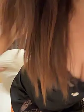 Kayla-love online show from 11/16/25, 03:17