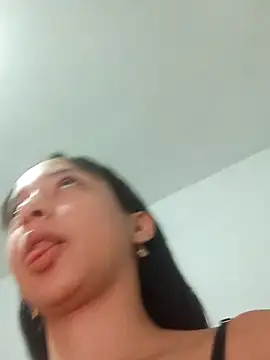 Snapshot of Vale_stone_ chatting on 02/21/26, 04:13 Vale stone online show from 02/21/26, 04:13