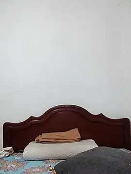 Snapshot of Vale_stone_ chatting on 03/05/26, 03:24 Vale stone online show from 03/05/26, 03:24