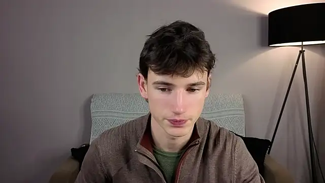 Max Foks online show from 12/19/25, 06:42