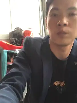 pualldu online show from 11/04/25, 07:51