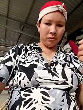 callistra online show from 11/22/25, 05:50