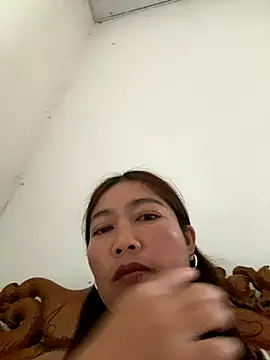 Milky-milk online show from 10/15/25, 02:55