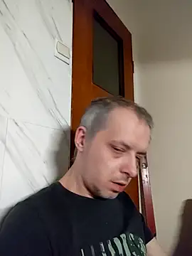 Snapshot of szajbusek41 chatting on 02/06/26, 05:01 szajbusek41 online show from 02/06/26, 05:01