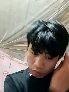 Snapshot of Nhyy_xx chatting on 03/27/26, 08:09 Nhyy xx online show from 03/27/26, 08:09