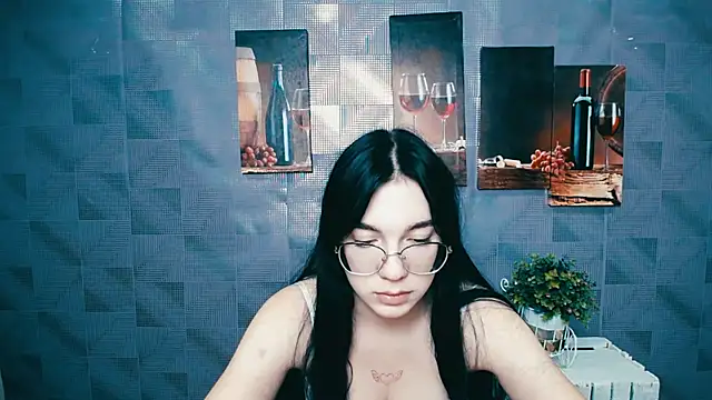 Snapshot of MiraBabe_ chatting on 09/29/25, 06:40 MiraBabe  online show from 09/29/25, 06:40