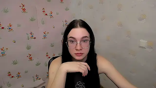 Snapshot of MiraBabe_ chatting on 10/28/25, 09:57 MiraBabe  online show from 10/28/25, 09:57