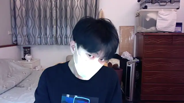 kai101010 online show from 12/16/25, 01:38