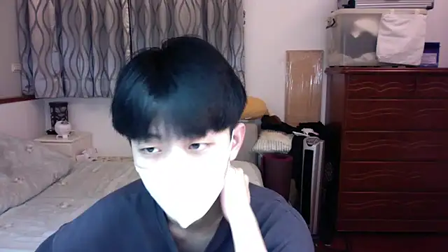 kai101010 online show from 12/17/25, 01:17