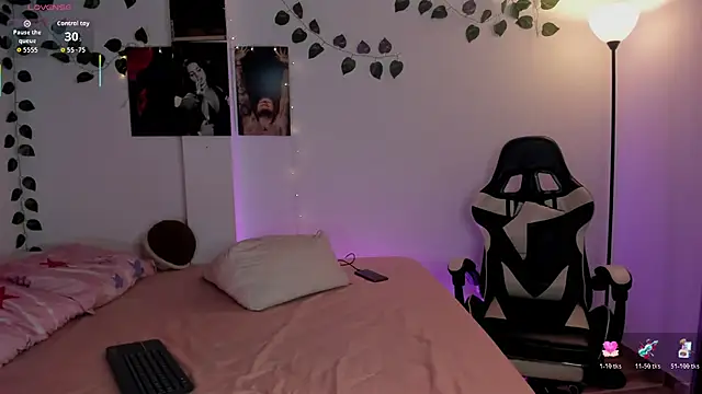 Snapshot of SophiieParkeer chatting on 11/06/25, 06:31 SophiieParkeer online show from 11/06/25, 06:31