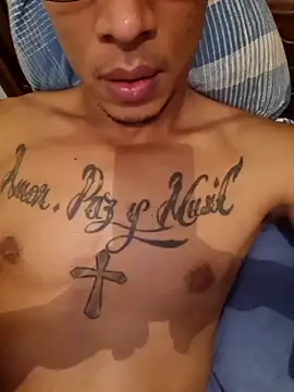 Snapshot of Brunaoseu chatting on 11/15/25, 05:38 Brunaoseu online show from 11/15/25, 05:38