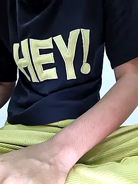 sassyishhu76 online show from 10/14/25, 09:15