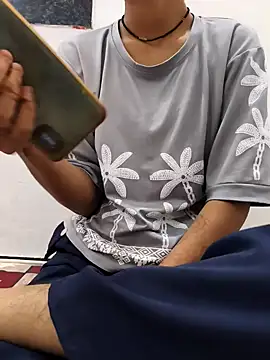 sassyishhu76 online show from 10/26/25, 06:41