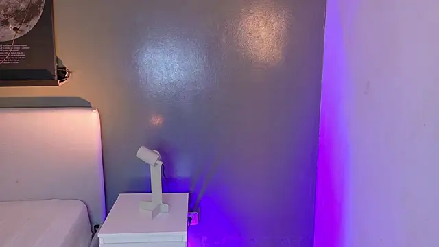 KeendraFox  online show from 11/27/25, 10:39