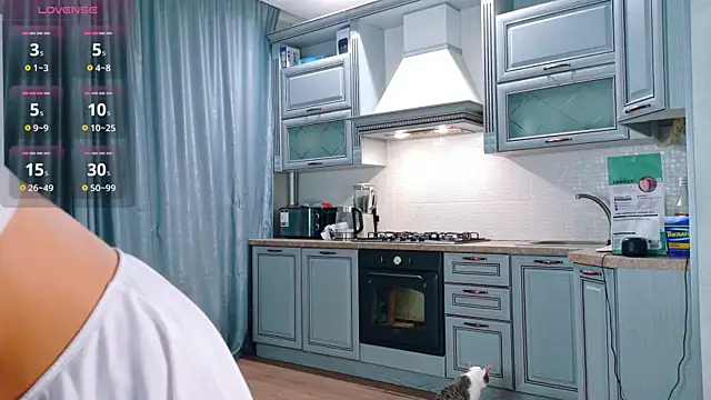 OnlyForYou  online show from 10/04/25, 03:26