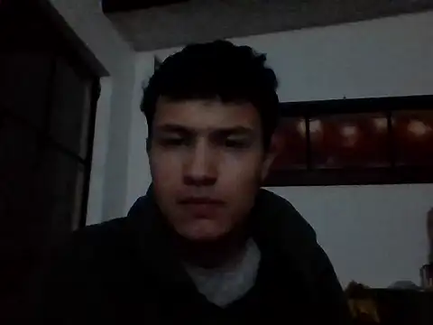 Snapshot of El_awo_ chatting on 10/02/25, 04:19 El awo  online show from 10/02/25, 04:19