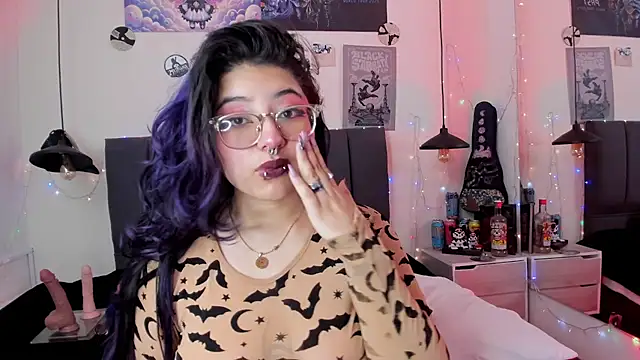 SabrinaV  online show from 05/09/26, 11:26