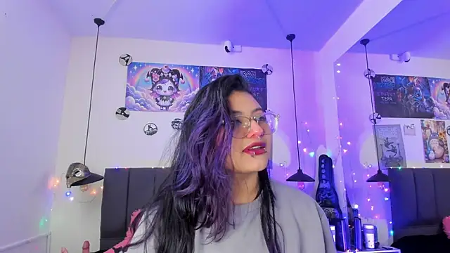SabrinaV  online show from 06/11/26, 11:19