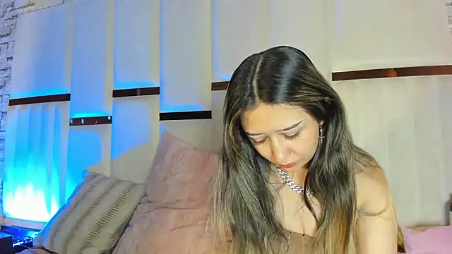 Snapshot of ANLLELOAndANGELA chatting on 04/11/26, 05:17 ANLLELOAndANGELA online show from 04/11/26, 05:17