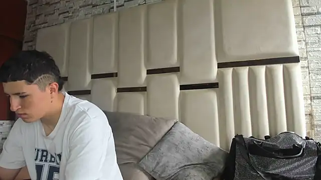 ANLLELOAndANGELA online show from 07/25/26, 04:59