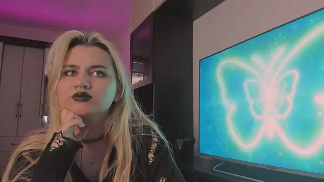 Snapshot of BarbaraSiren chatting on 09/24/25, 03:15 BarbaraSiren online show from 09/24/25, 03:15