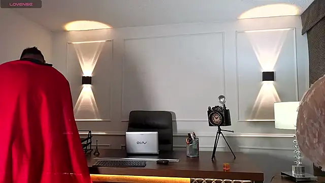 afrodita aares online show from 10/31/25, 07:48