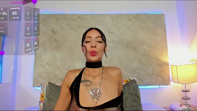 Snapshot of _maria_celestee_ chatting on 05/21/26, 05:31 maria celestee online show from 05/21/26, 05:31