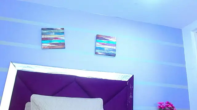 Snapshot of Emily_Swiftt chatting on 11/14/25, 08:57 Emily Swiftt online show from 11/14/25, 08:57