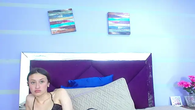 Snapshot of Emily_Swiftt chatting on 11/26/25, 10:49 Emily Swiftt online show from 11/26/25, 10:49