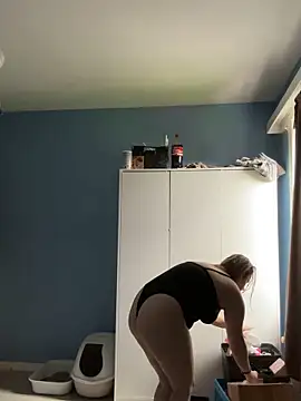 Snapshot of geilelouisex chatting on 10/18/25, 10:05 geilelouisex online show from 10/18/25, 10:05