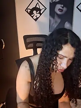 Lina 444 online show from 04/24/26, 10:23