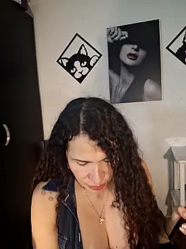 Lina 444 online show from 05/09/26, 01:44