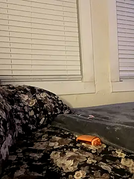 QUEENCALIMOD online show from 11/18/25, 03:34