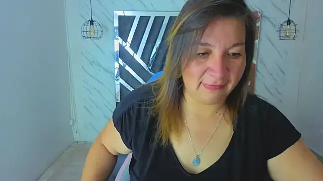 Snapshot of MaylinRosse_ chatting on 06/30/26, 07:15 MaylinRosse online show from 06/30/26, 07:15