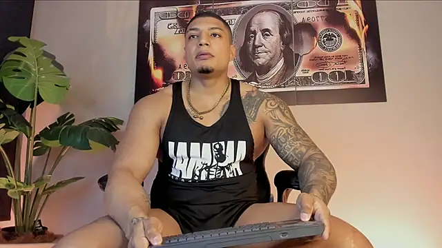 chrizmacgregor online show from 12/15/25, 02:05