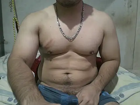 Snapshot of Alcee490 chatting on 03/26/26, 02:50 Alcee490 online show from 03/26/26, 02:50